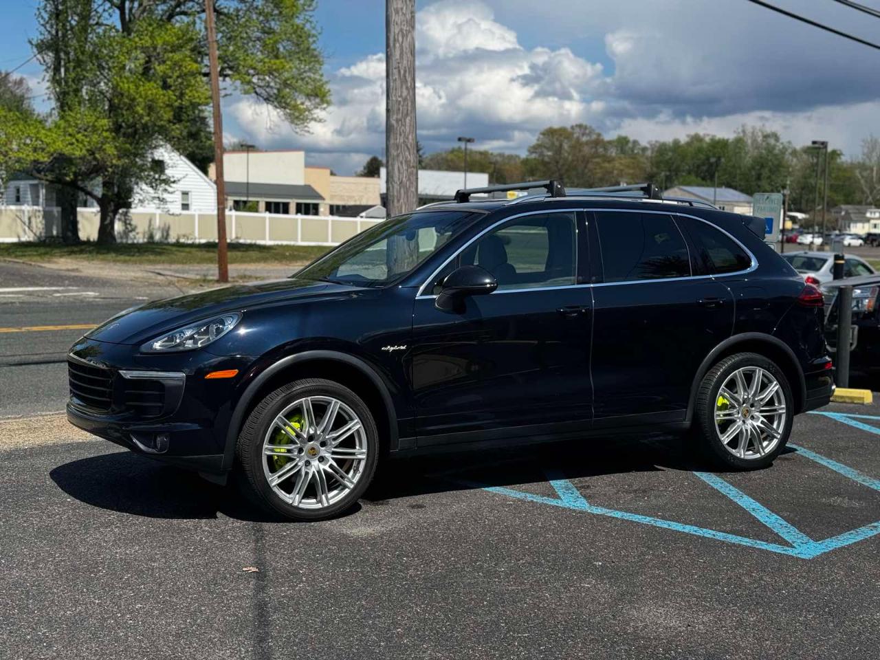 Porsche Cayenne Hybrid S 2016