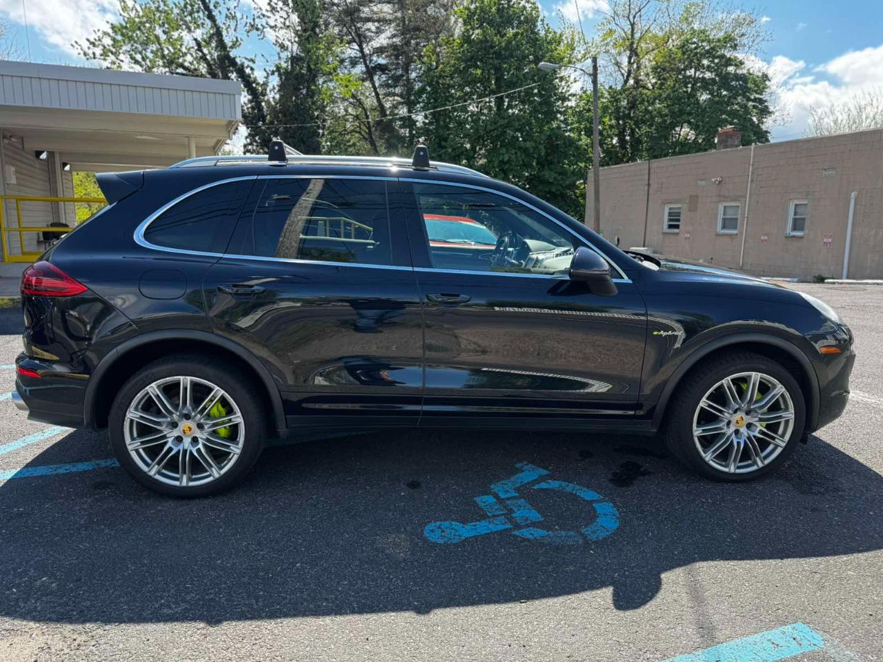 Porsche Cayenne Hybrid S 2016