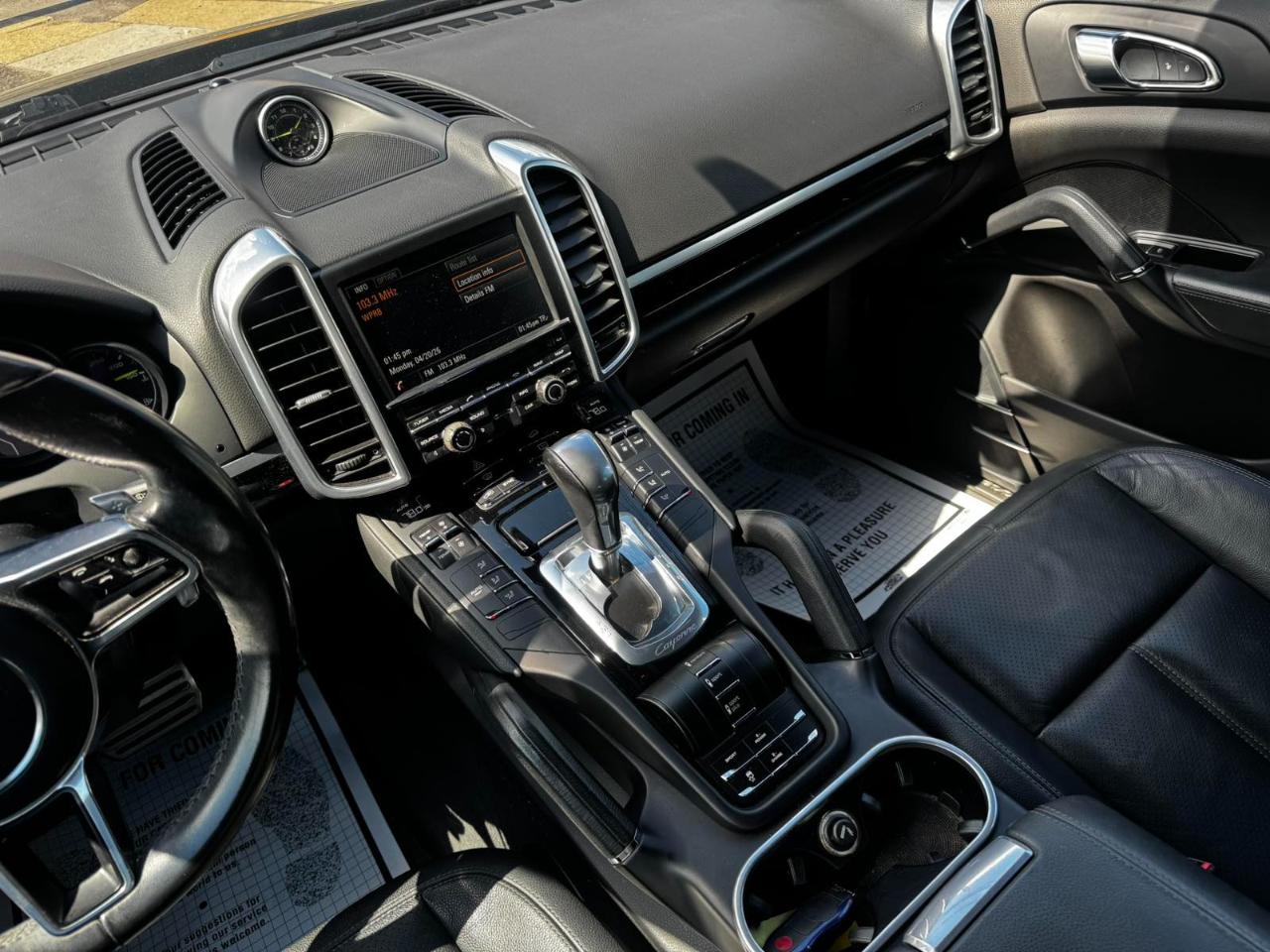 Porsche Cayenne Hybrid S 2016