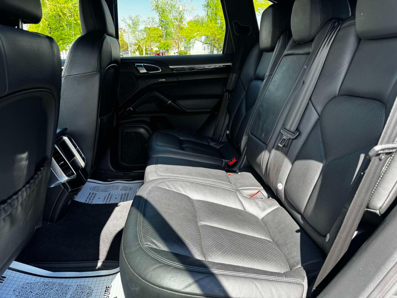 Porsche Cayenne Hybrid S 2016