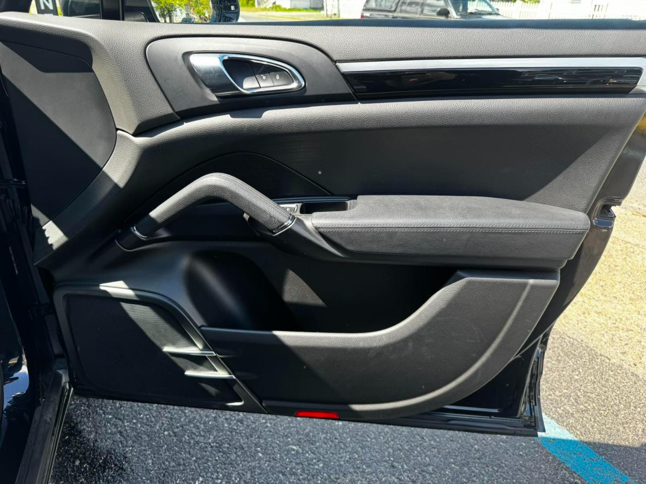 Porsche Cayenne Hybrid S 2016