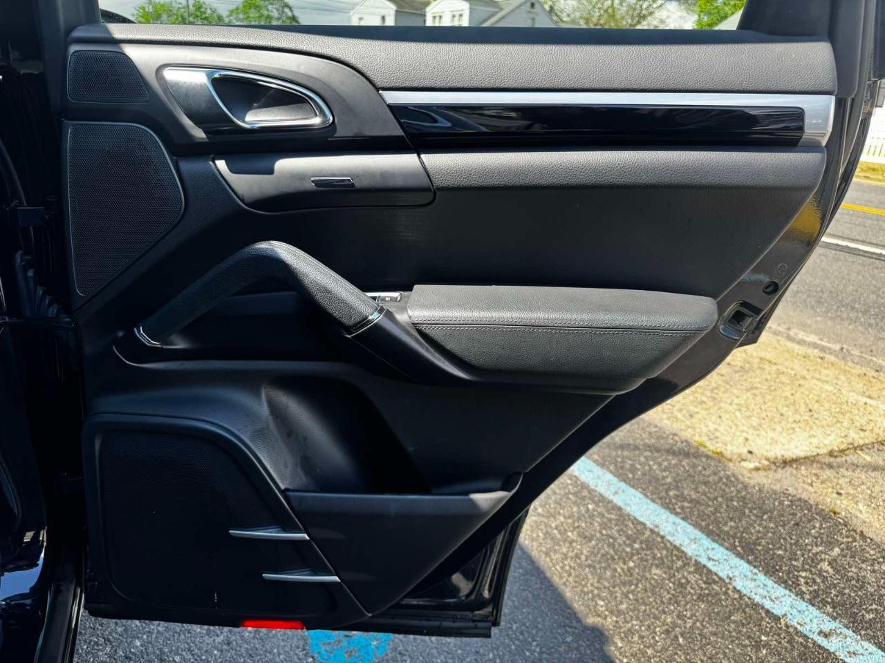 Porsche Cayenne Hybrid S 2016