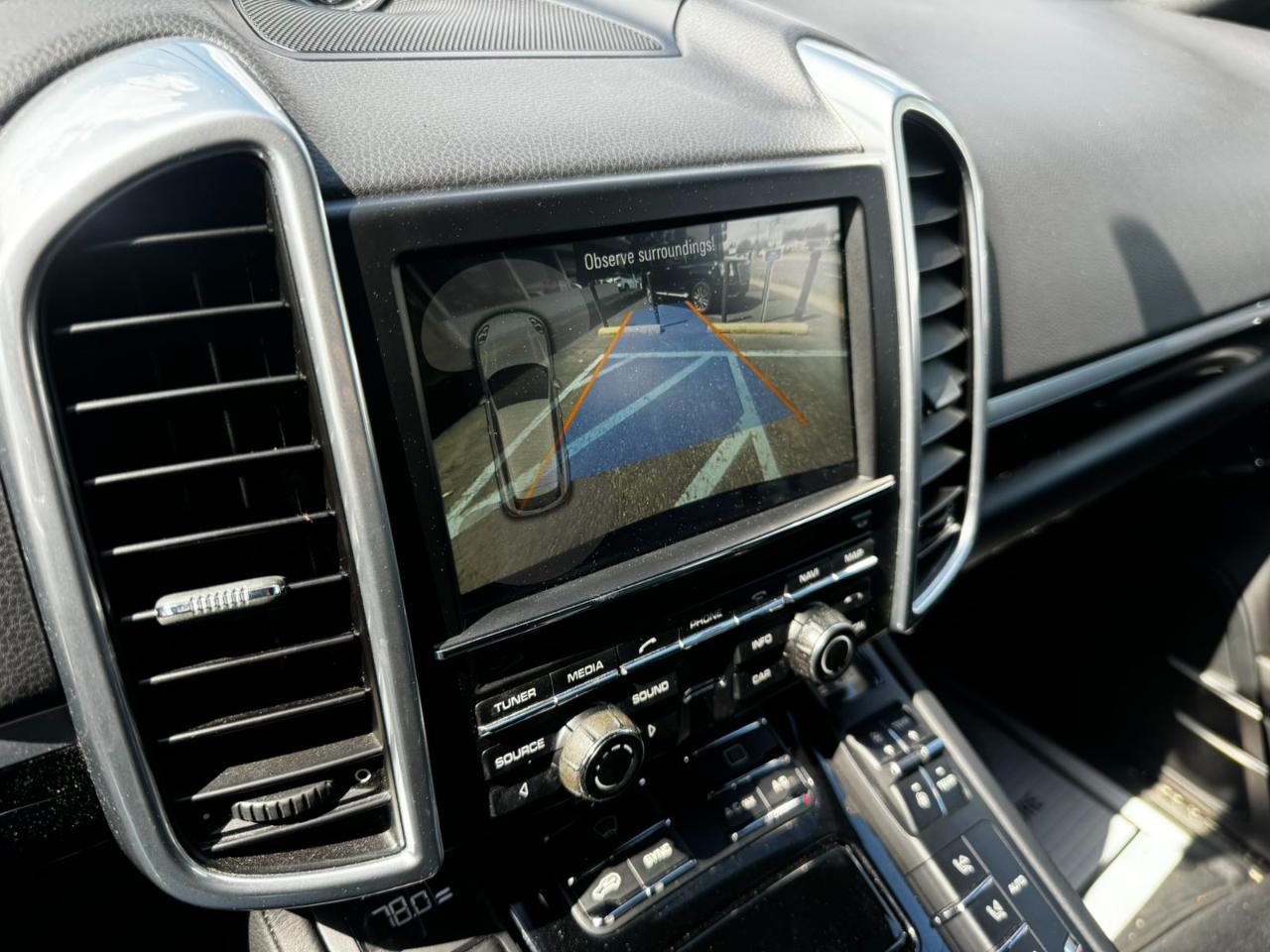 Porsche Cayenne Hybrid S 2016