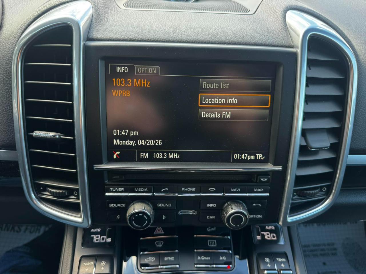 Porsche Cayenne Hybrid S 2016