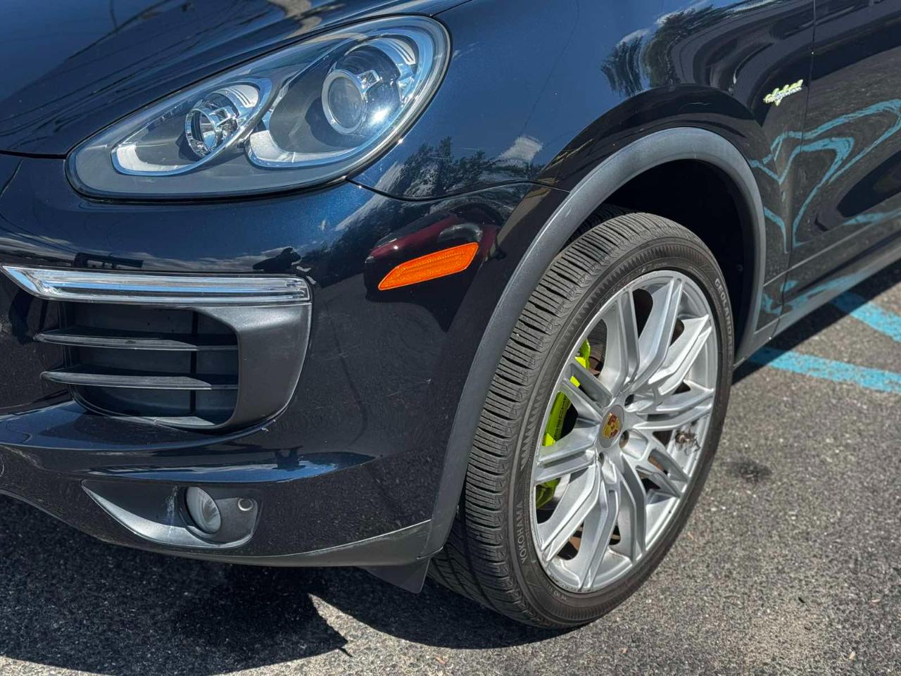 Porsche Cayenne Hybrid S 2016