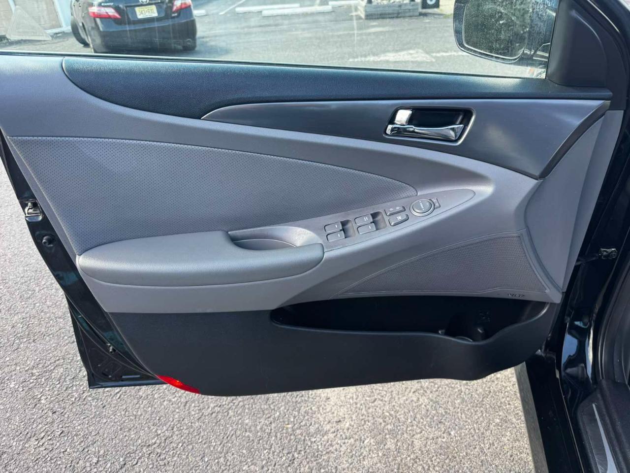 Hyundai Sonata Hybrid Limited 2014