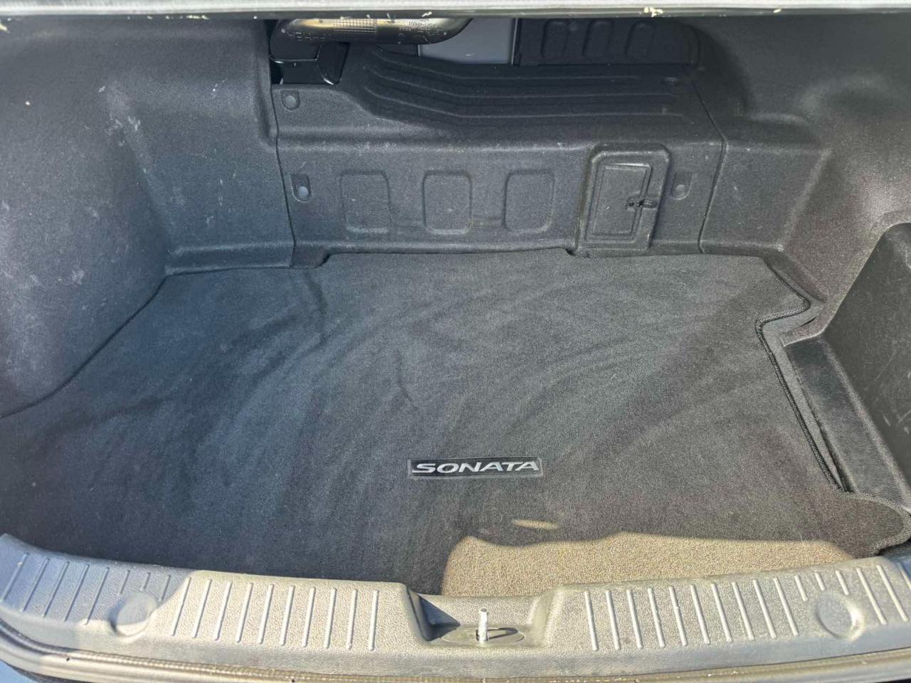 Hyundai Sonata Hybrid Limited 2014