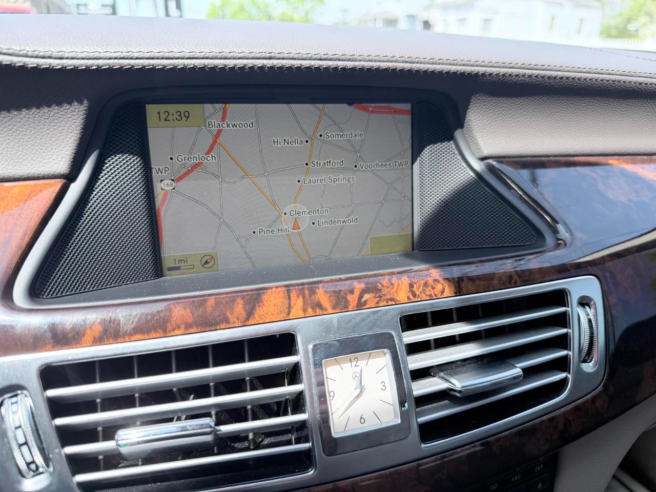 Mercedes-Benz CLS-Class CLS550 4MATIC 2012