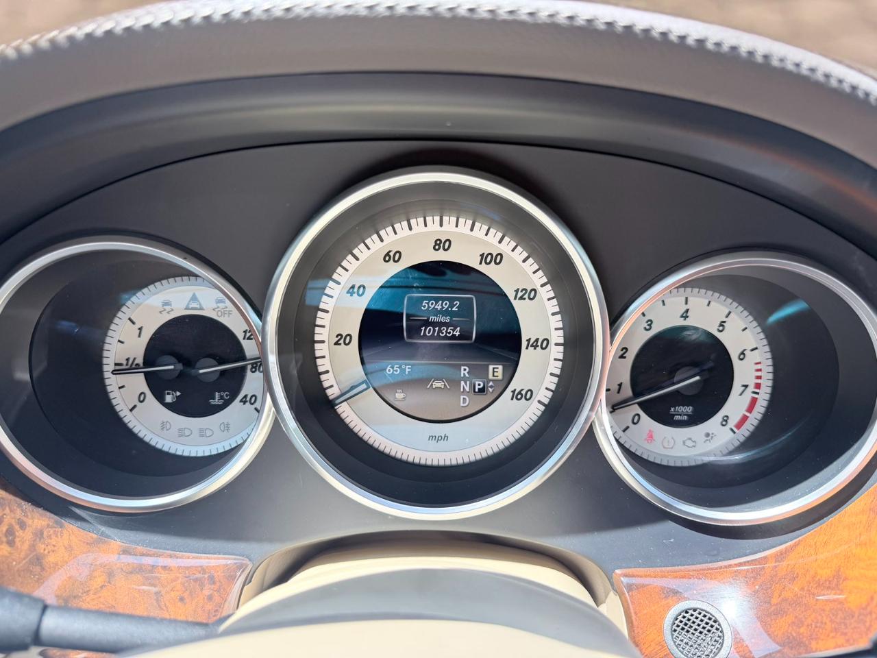 Mercedes-Benz CLS-Class CLS550 4MATIC 2012