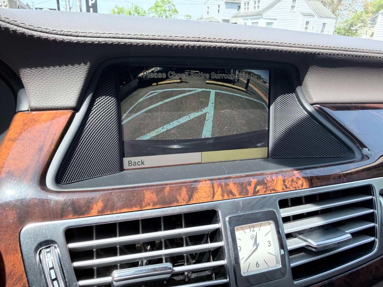 Mercedes-Benz CLS-Class CLS550 4MATIC 2012