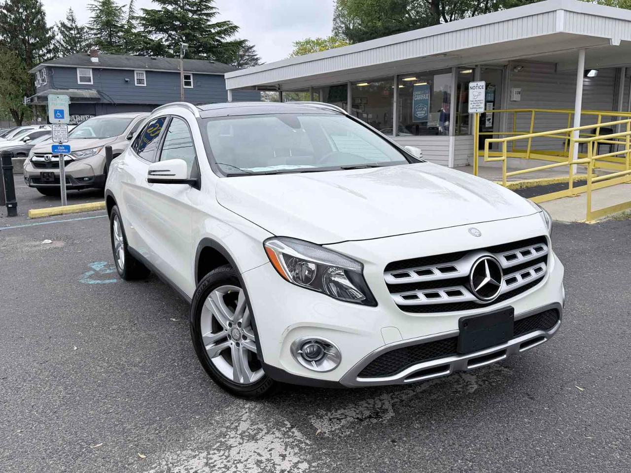 Mercedes-Benz GLA-Class GLA250 4MATIC 2018