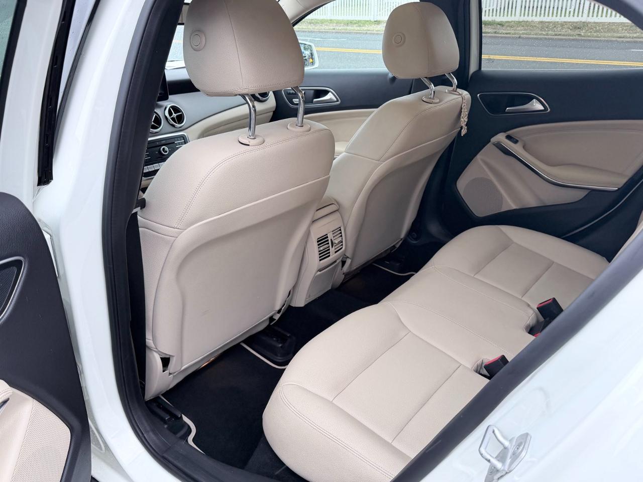 Mercedes-Benz GLA-Class GLA250 4MATIC 2018