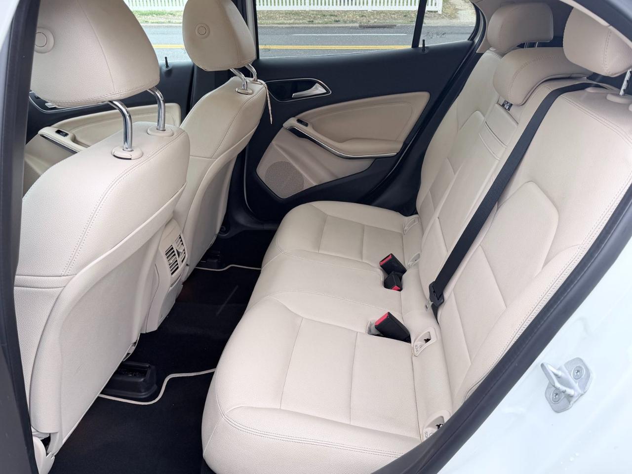 Mercedes-Benz GLA-Class GLA250 4MATIC 2018