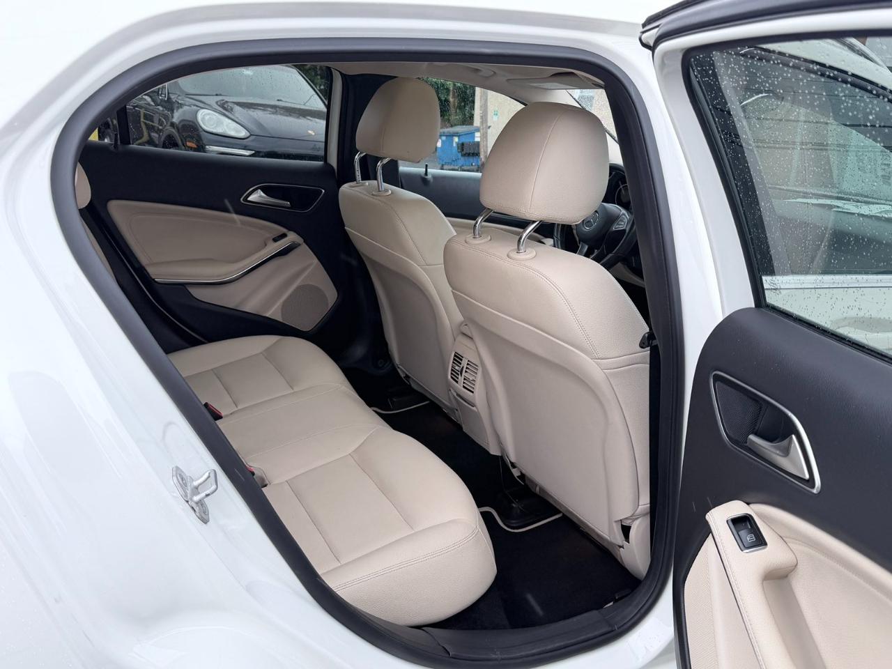 Mercedes-Benz GLA-Class GLA250 4MATIC 2018