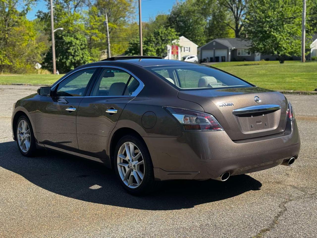 Nissan Maxima SV 2013