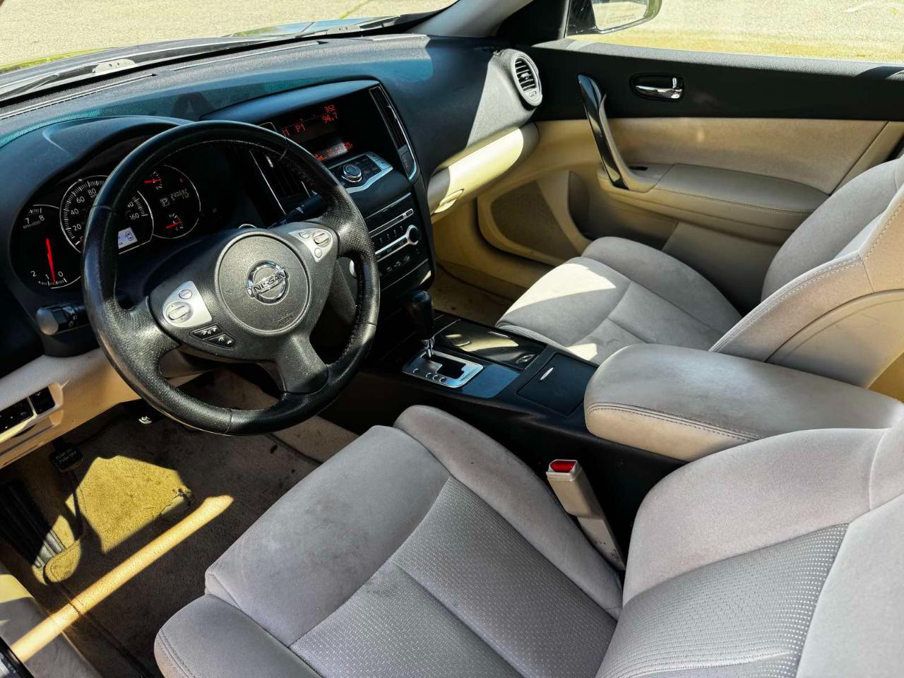 Nissan Maxima SV 2013