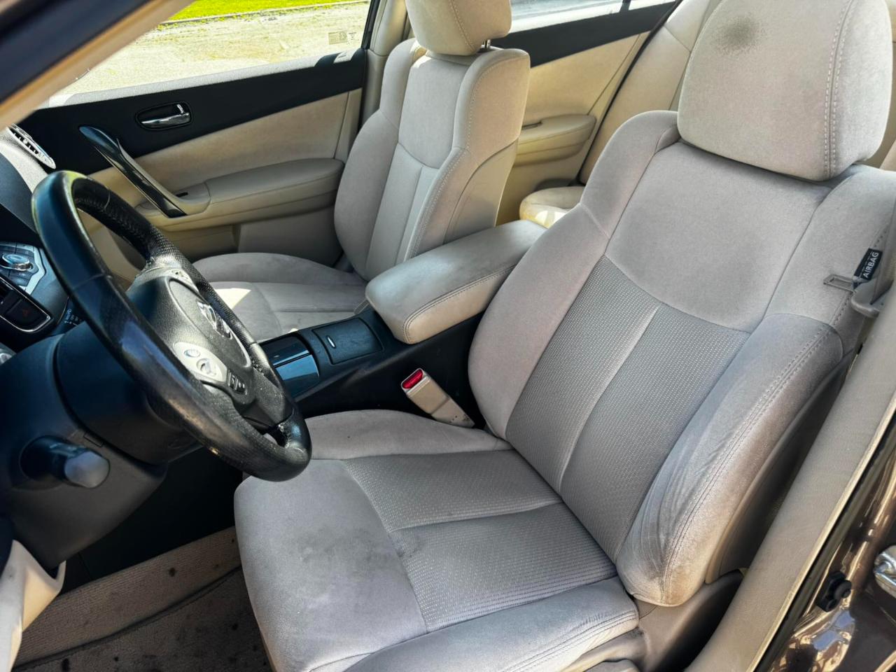 Nissan Maxima SV 2013