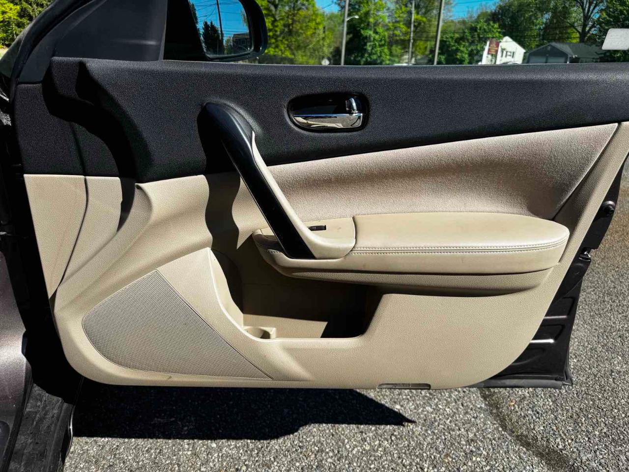 Nissan Maxima SV 2013