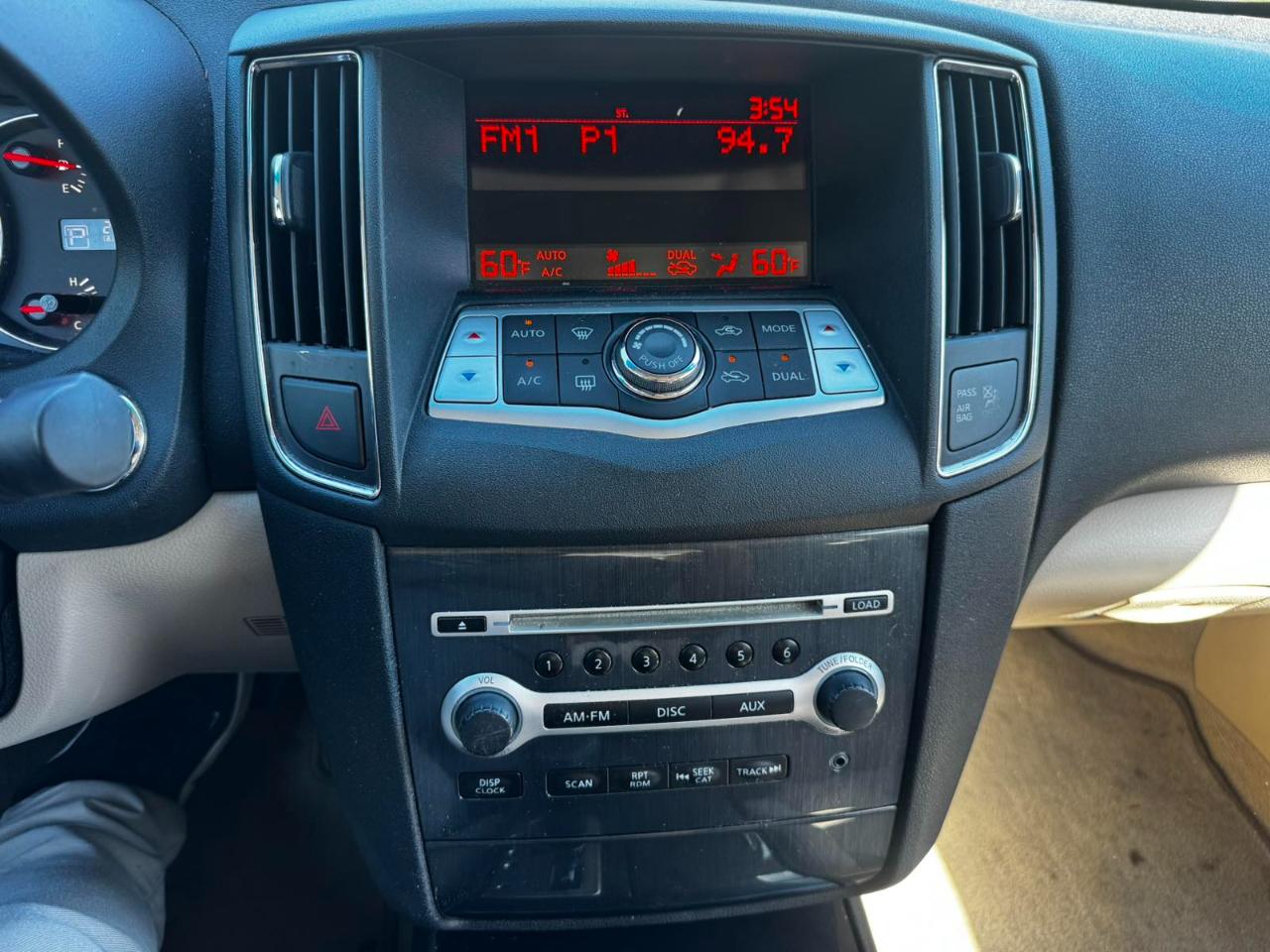 Nissan Maxima SV 2013