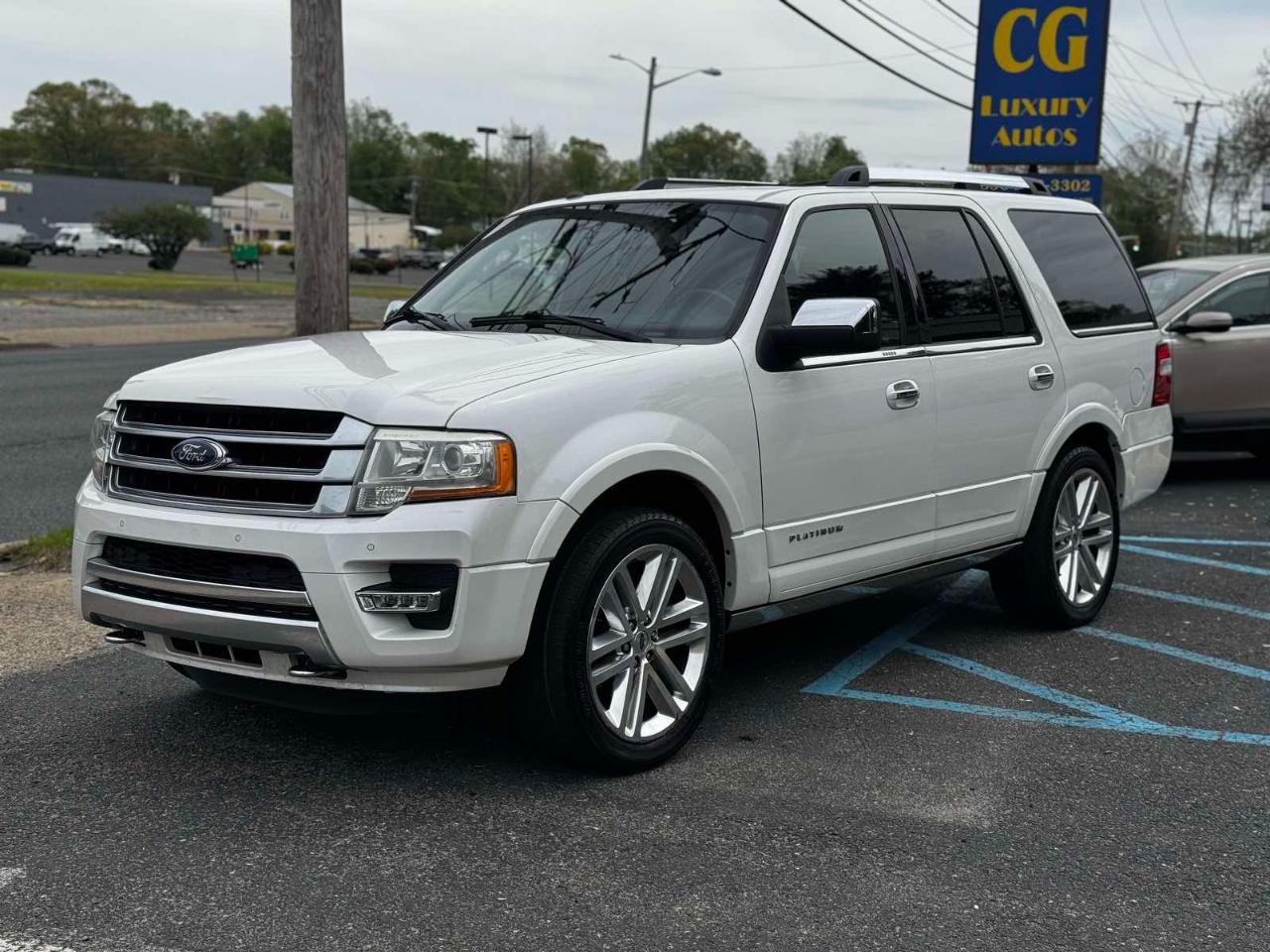 Ford Expedition Platinum 4WD 2016