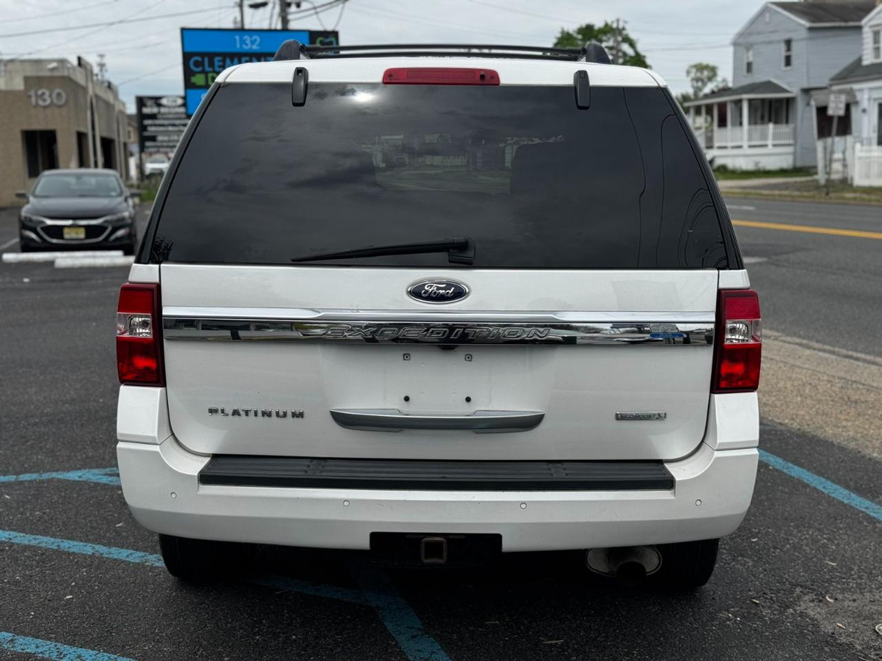 Ford Expedition Platinum 4WD 2016