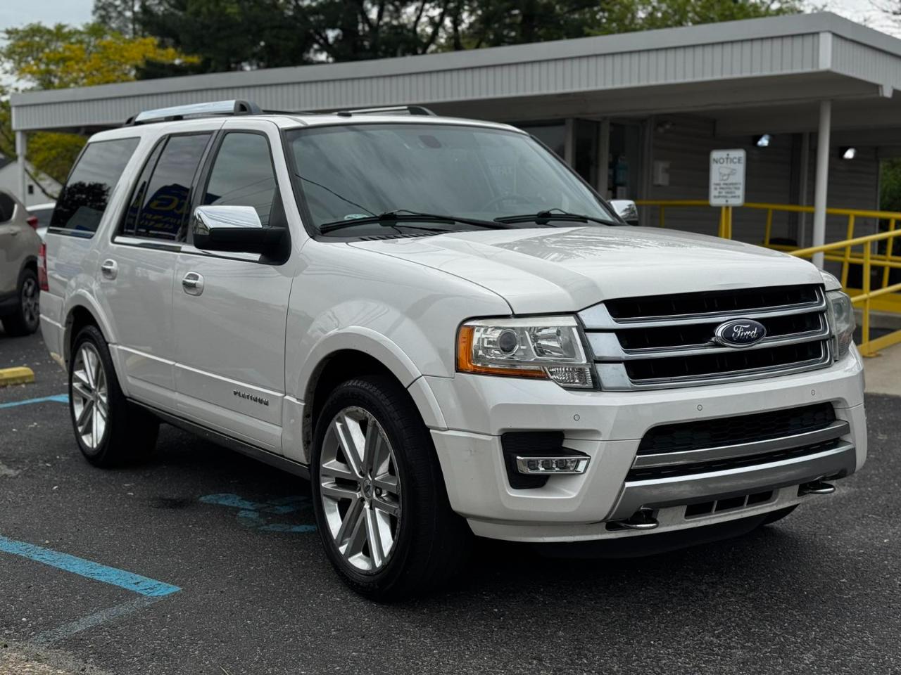 Ford Expedition Platinum 4WD 2016