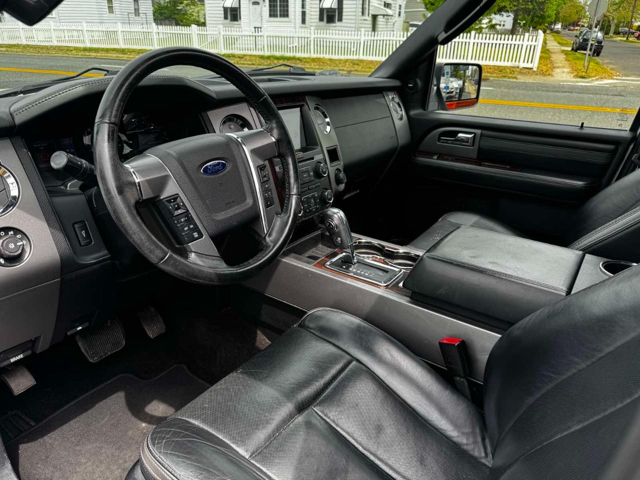 Ford Expedition Platinum 4WD 2016