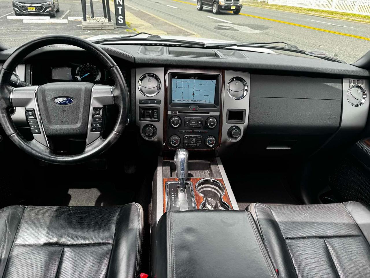 Ford Expedition Platinum 4WD 2016