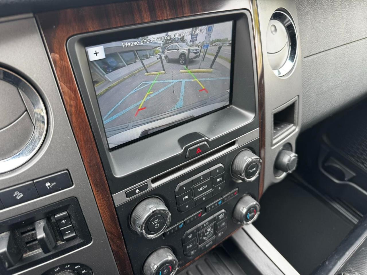 Ford Expedition Platinum 4WD 2016