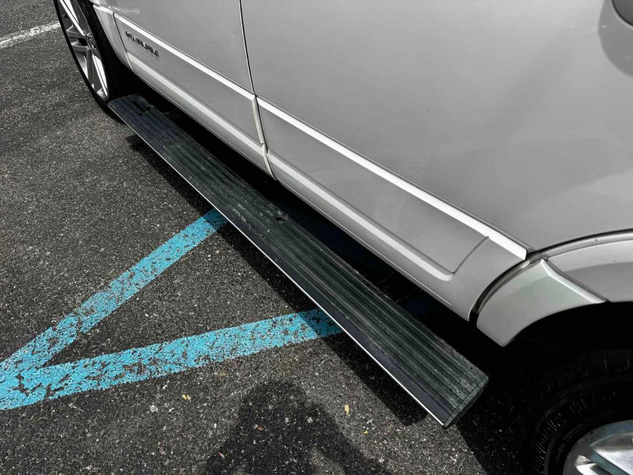 Ford Expedition Platinum 4WD 2016