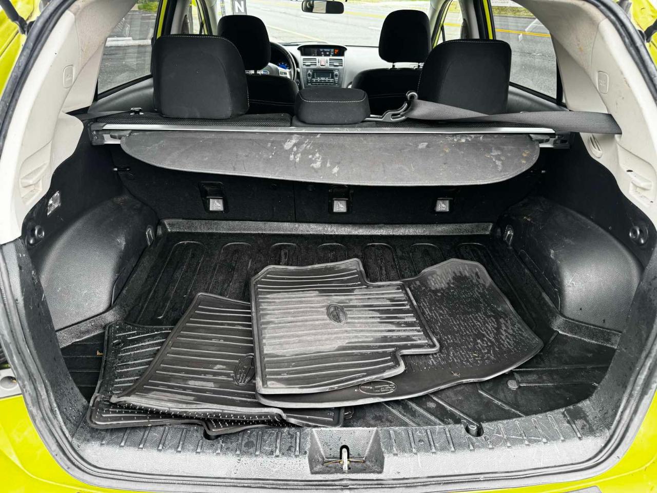 Subaru XV Crosstrek Hybrid 2.0i 2014