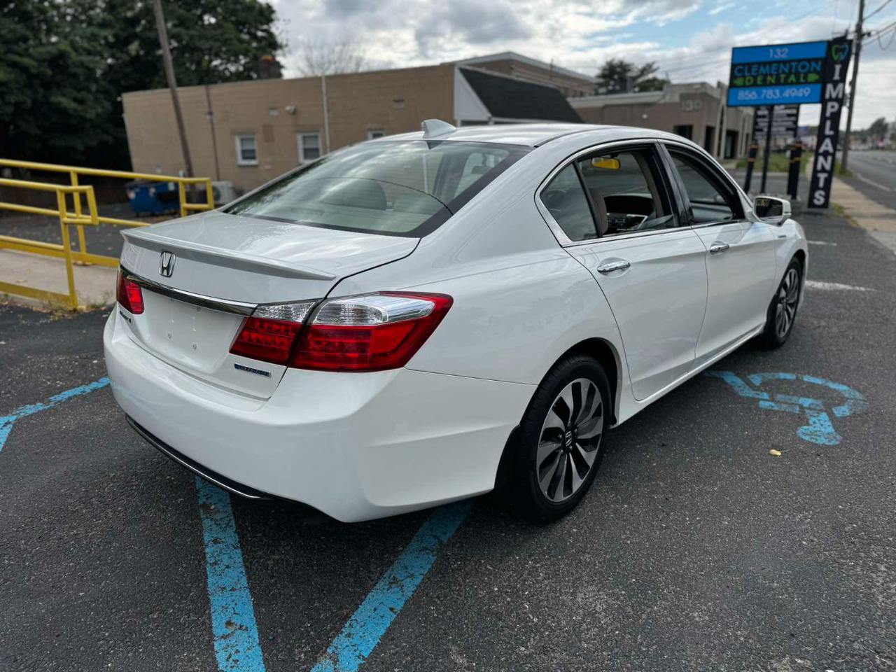 Honda Accord Hybrid Base 2014