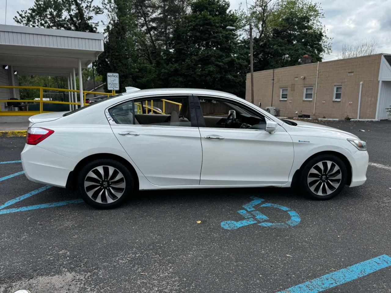 Honda Accord Hybrid Base 2014