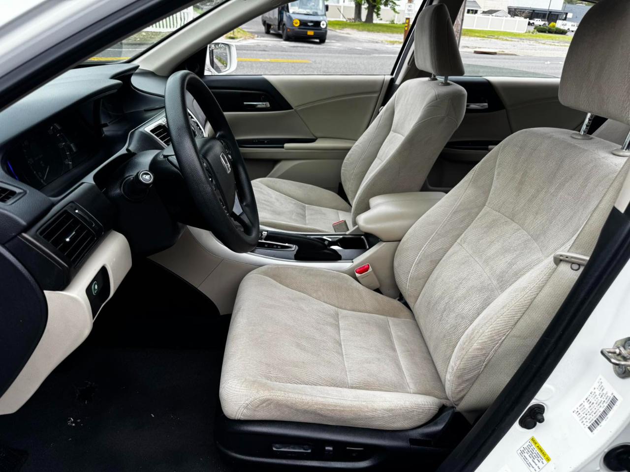 Honda Accord Hybrid Base 2014