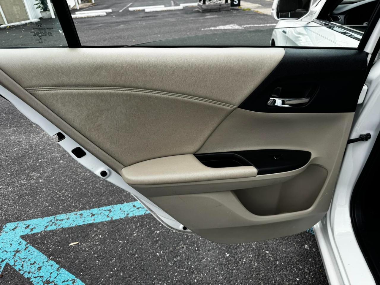 Honda Accord Hybrid Base 2014