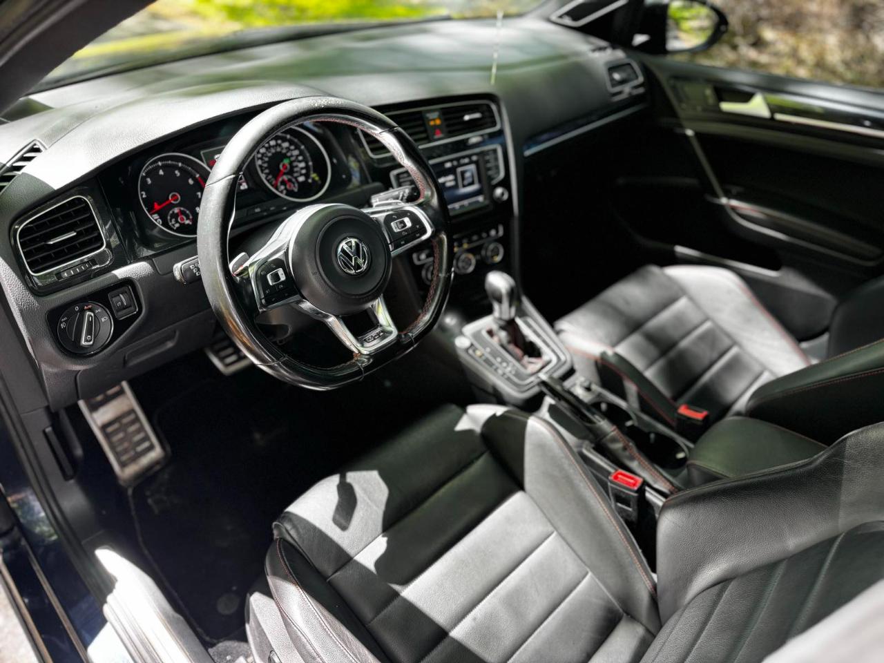 Volkswagen GTI Autobahn 6A 4-Door 2016