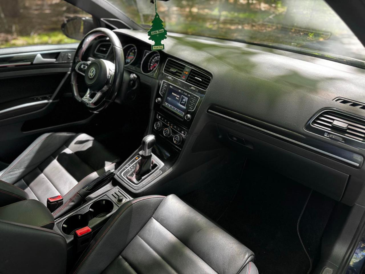 Volkswagen GTI Autobahn 6A 4-Door 2016
