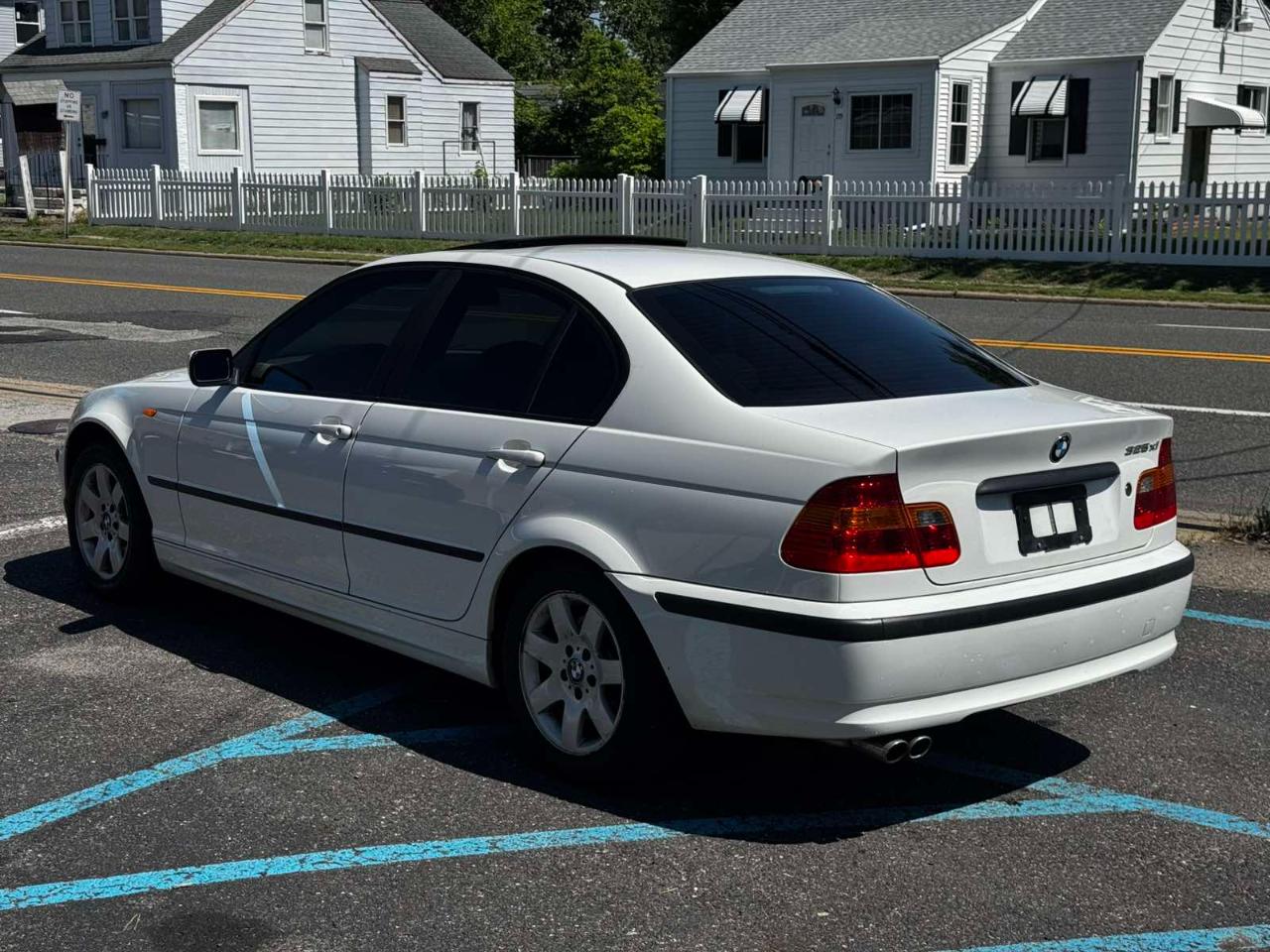 BMW 3-Series 325xi Sedan 2003
