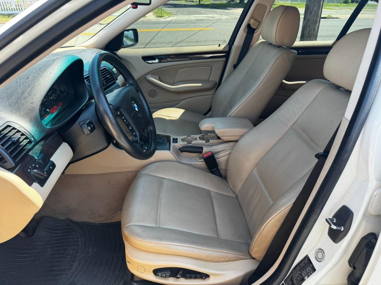 BMW 3-Series 325xi Sedan 2003