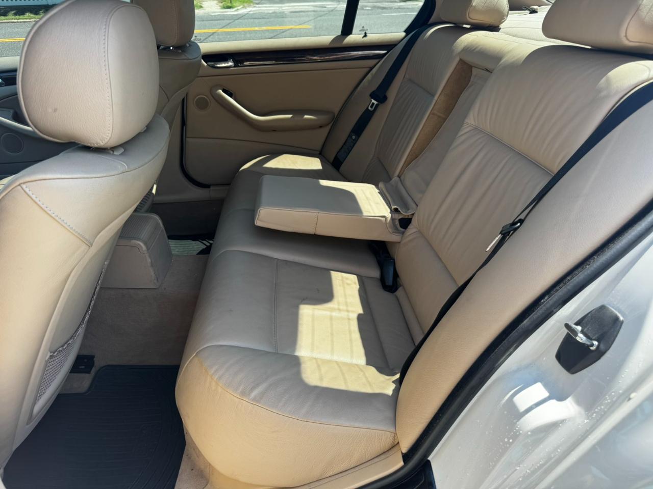 BMW 3-Series 325xi Sedan 2003