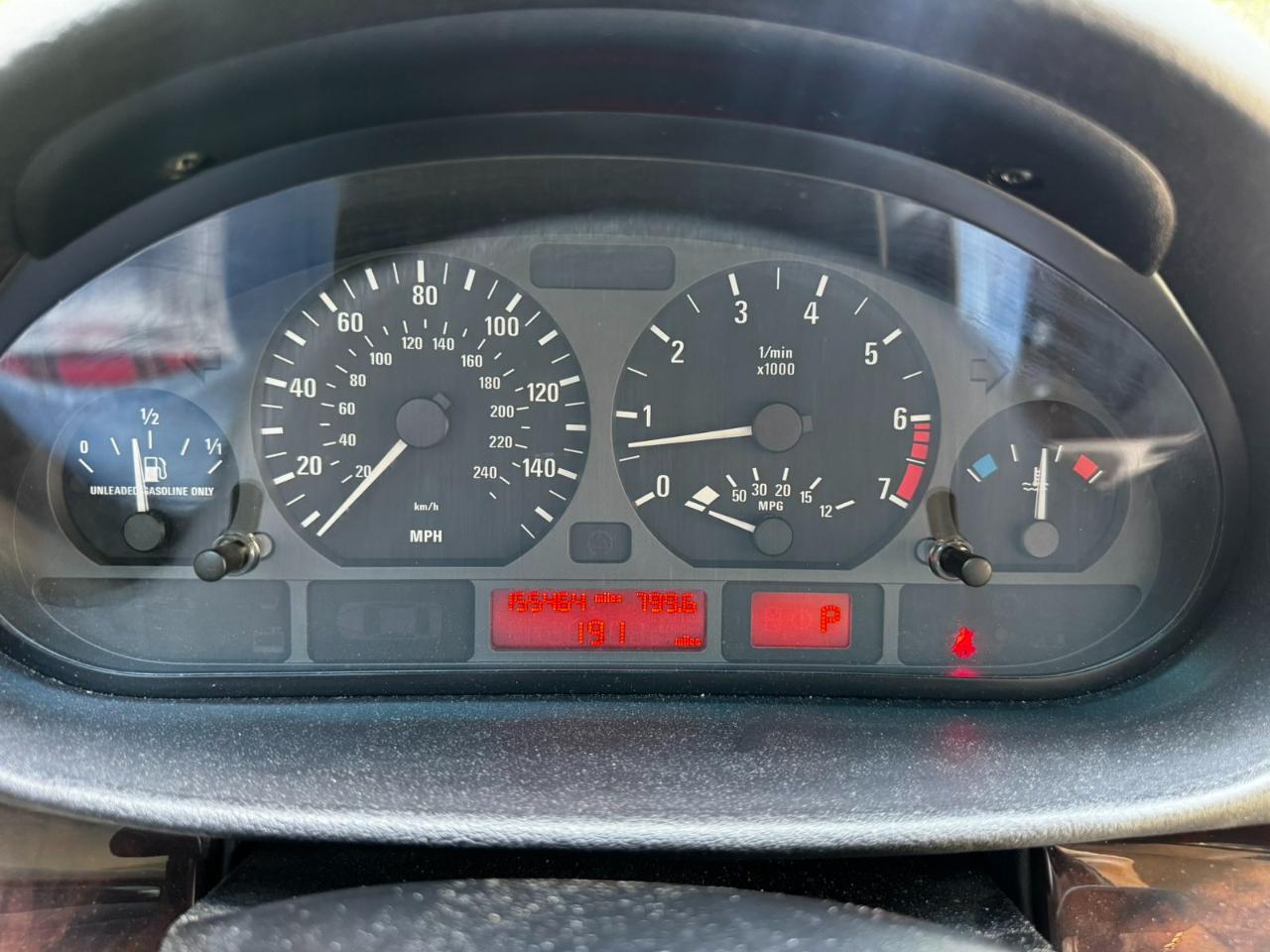BMW 3-Series 325xi Sedan 2003