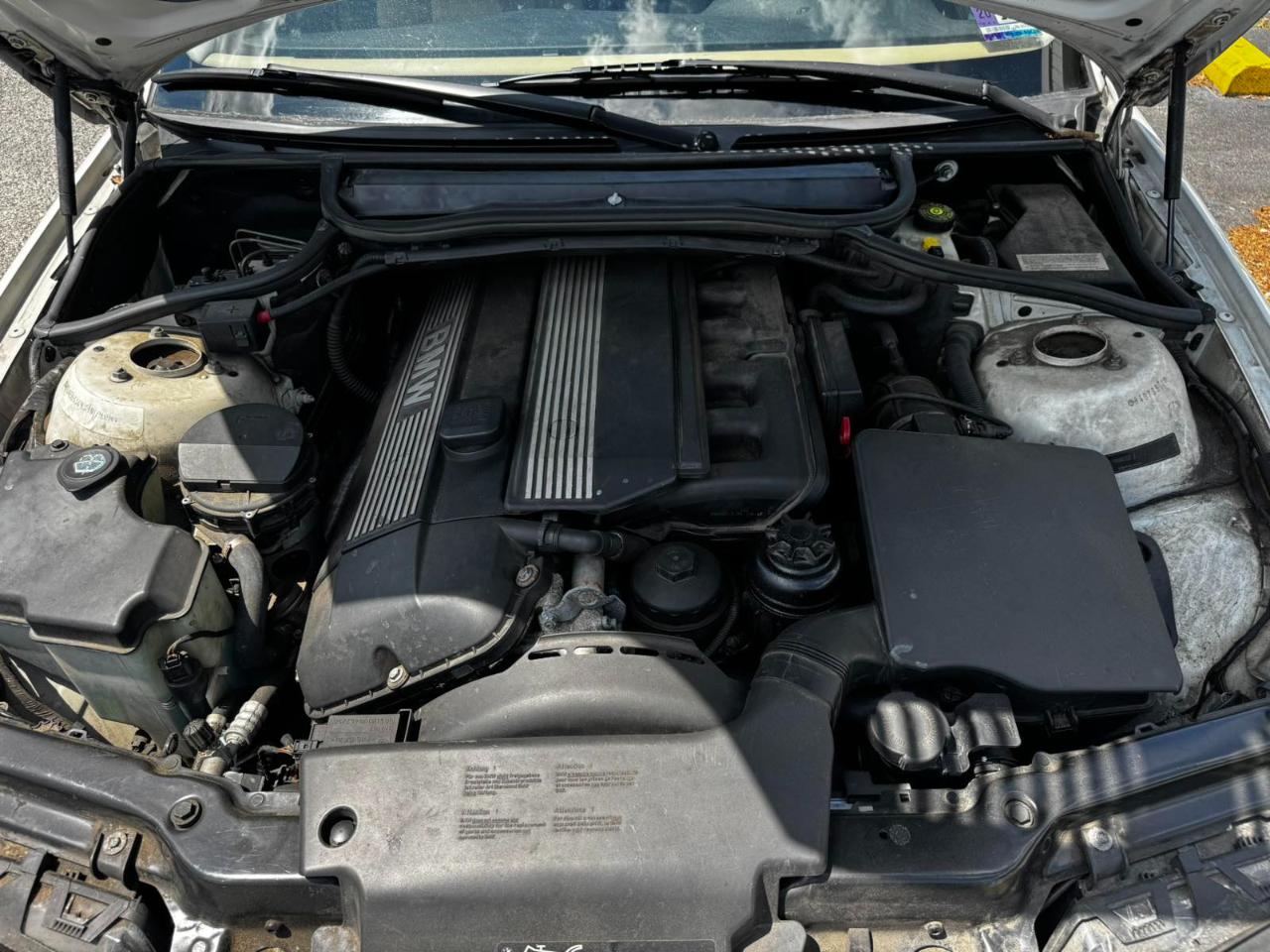 BMW 3-Series 325xi Sedan 2003