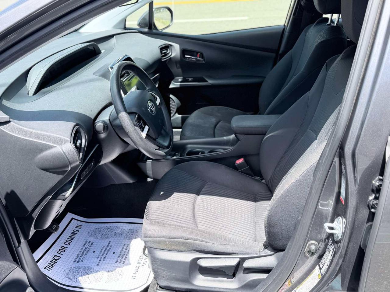 Toyota Prius Two 2016