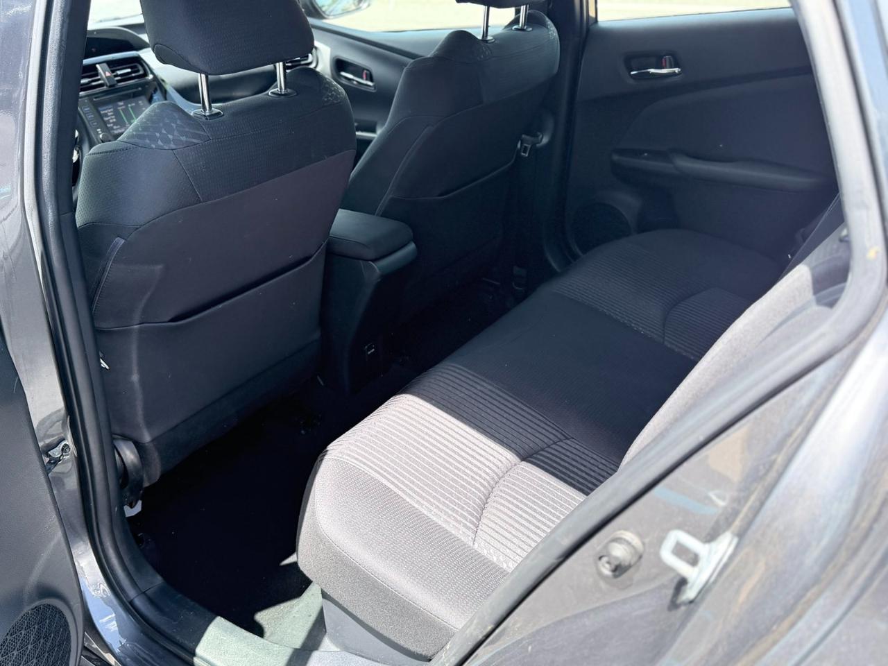 Toyota Prius Two 2016