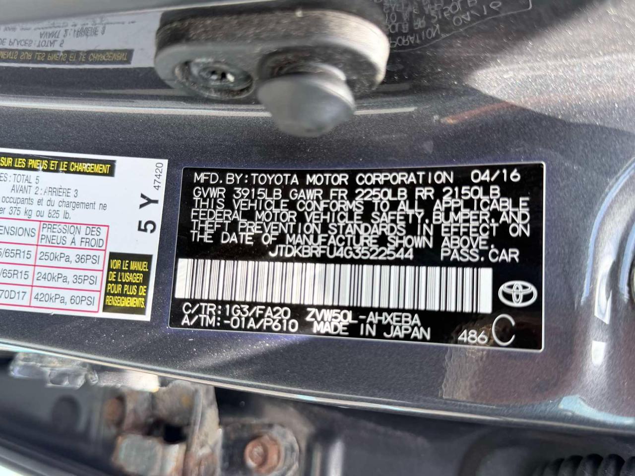Toyota Prius Two 2016