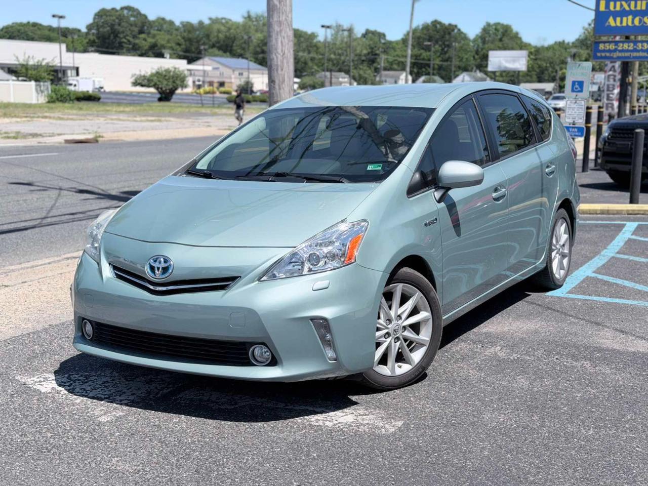 Toyota Prius V Three 2013