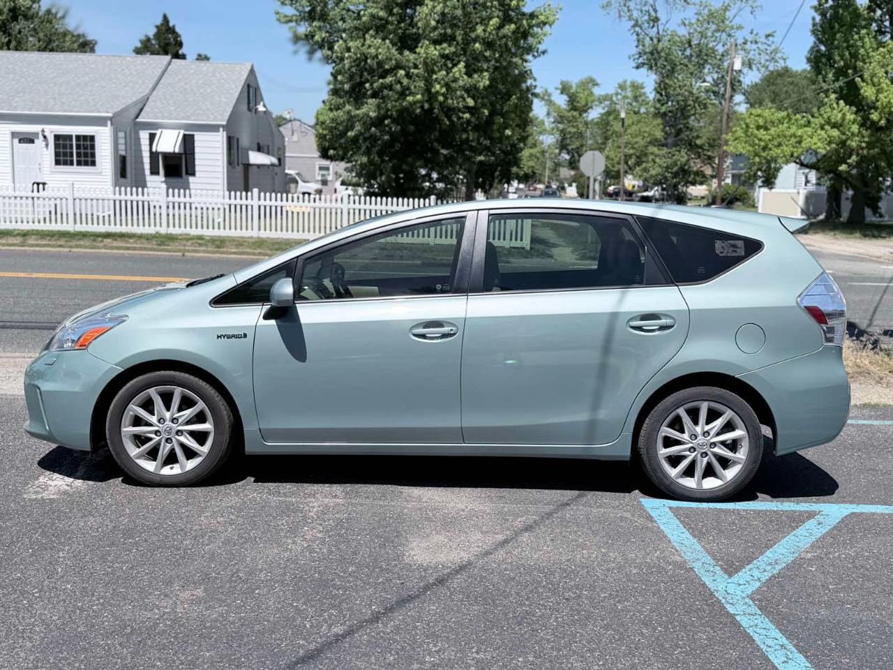 Toyota Prius V Three 2013
