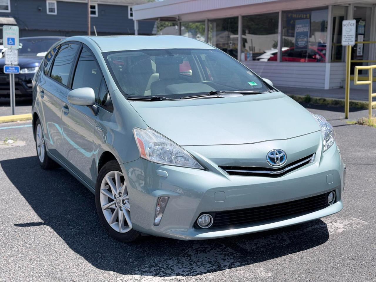 Toyota Prius V Three 2013