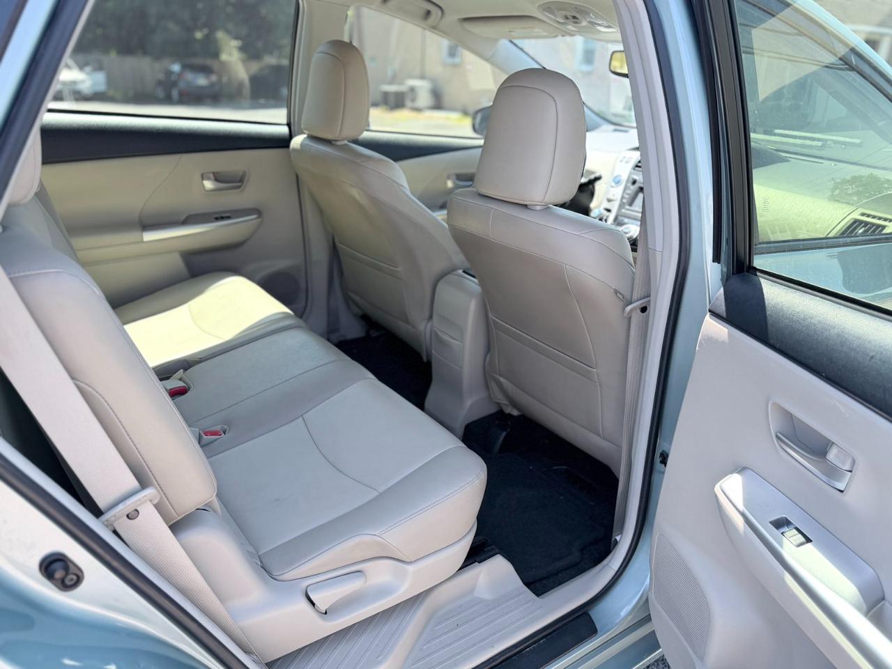 Toyota Prius V Three 2013