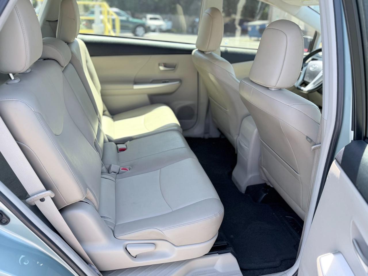 Toyota Prius V Three 2013